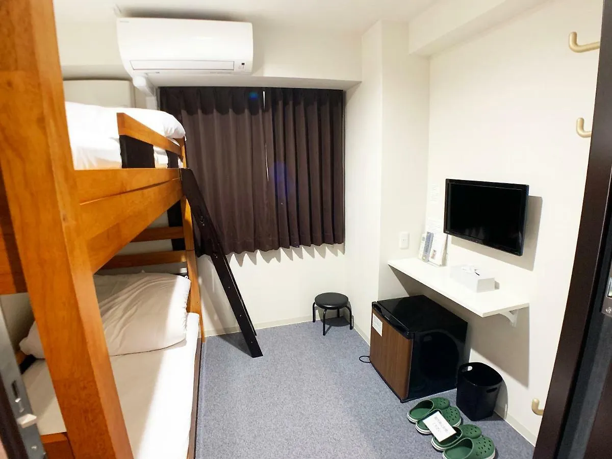 Guesthouse La Cava Men'S Single Room / Vacation Stay 21853 Yokohama  Hotel